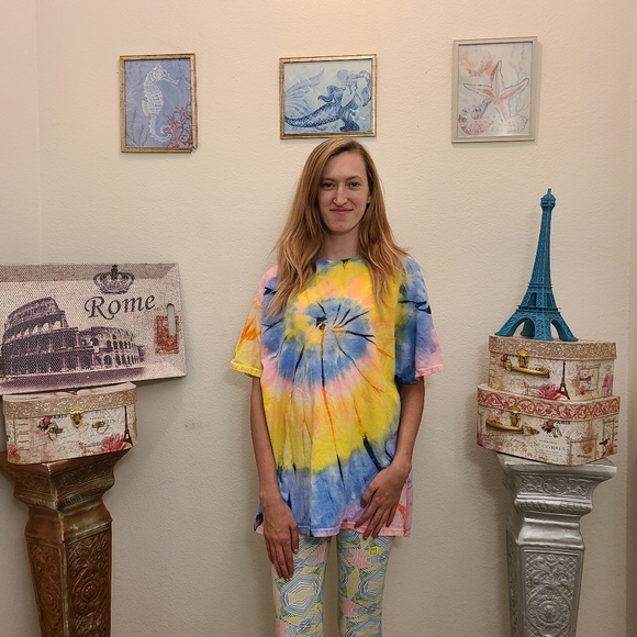 Unisex Tie-Dye T-shirt - Picture 3 of 7